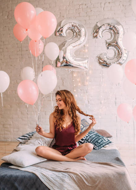16. Adults Birthday – Elegant Room Decoration
