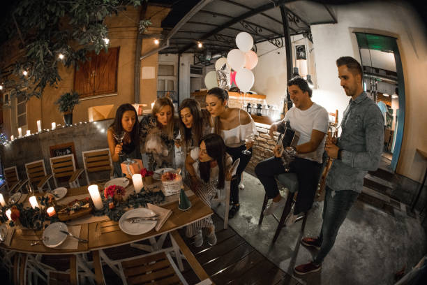 26. Adults Birthday – Friends Party Setup