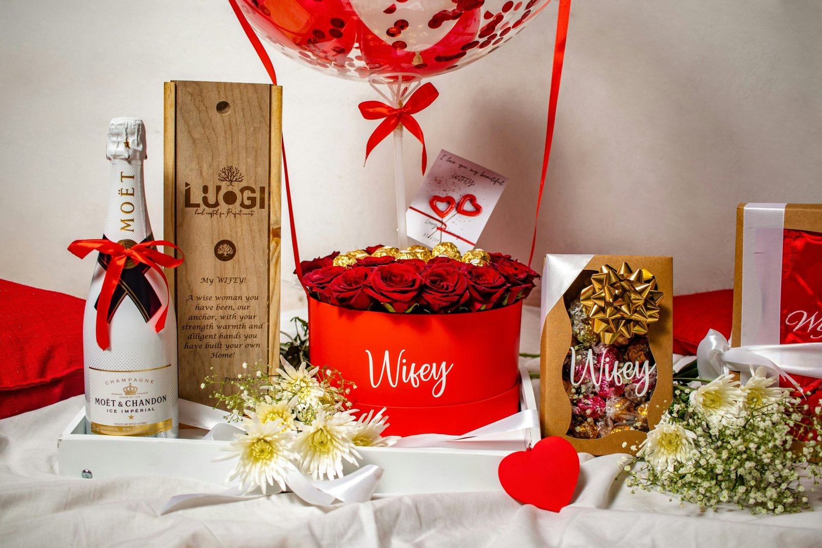 Anniversary – Luxury Gift Combo