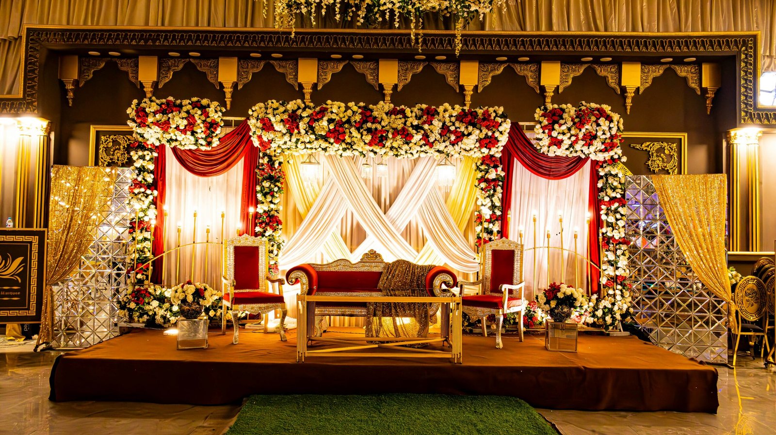 Anniversary – Luxury Room Decoration